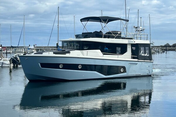 T43 Trawler / CPO1800